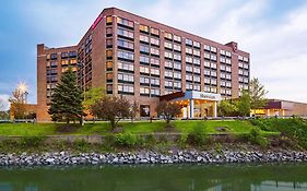 Sheraton Lisle Naperville Hotel